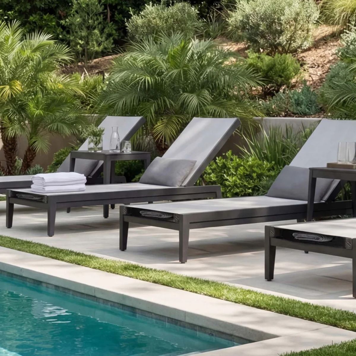 Outer Aluminum Outdoor Infinity Chaise Lounge